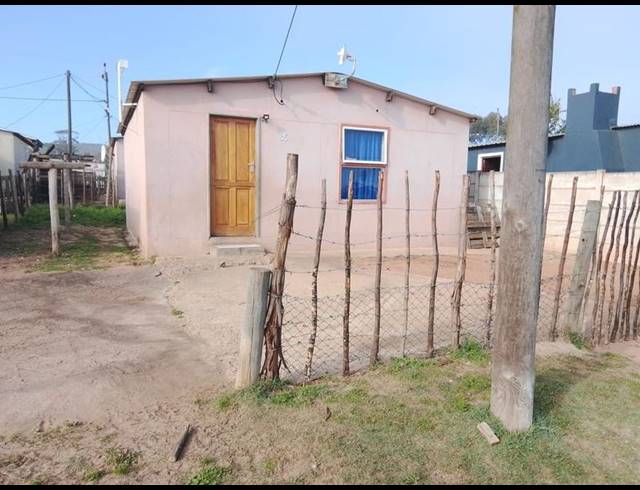 2 BEDROOM HOUSE FOR SALE IN THERONVILLE